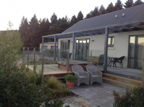 Alpine Peaks Apartment, Wanaka